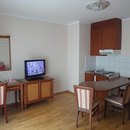 Hotel Cateski Dvorec 카테즈 옵 사비 외부 사진