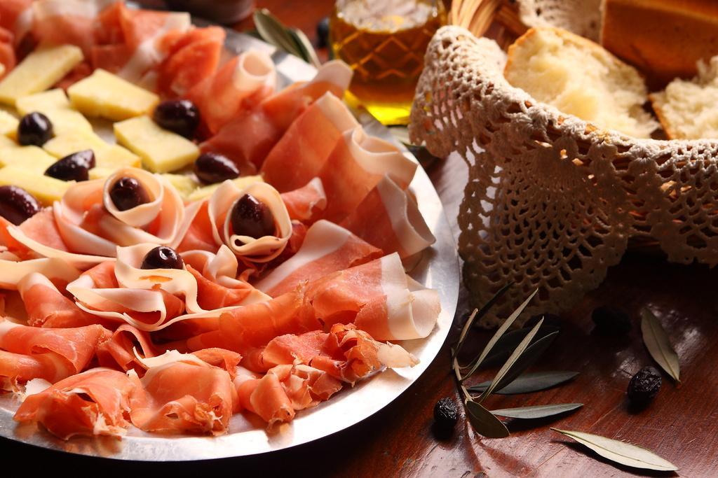 Hotel Cateski Dvorec 카테즈 옵 사비 외부 사진