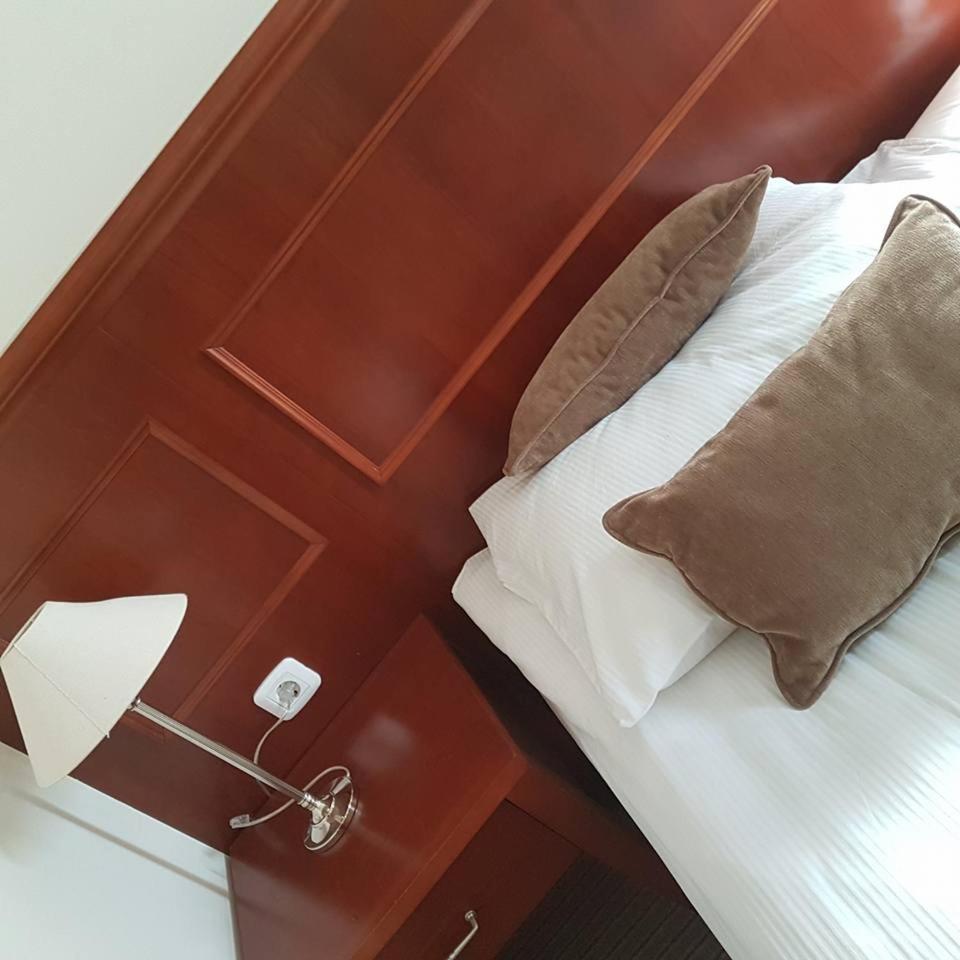 Hotel Cateski Dvorec 카테즈 옵 사비 외부 사진